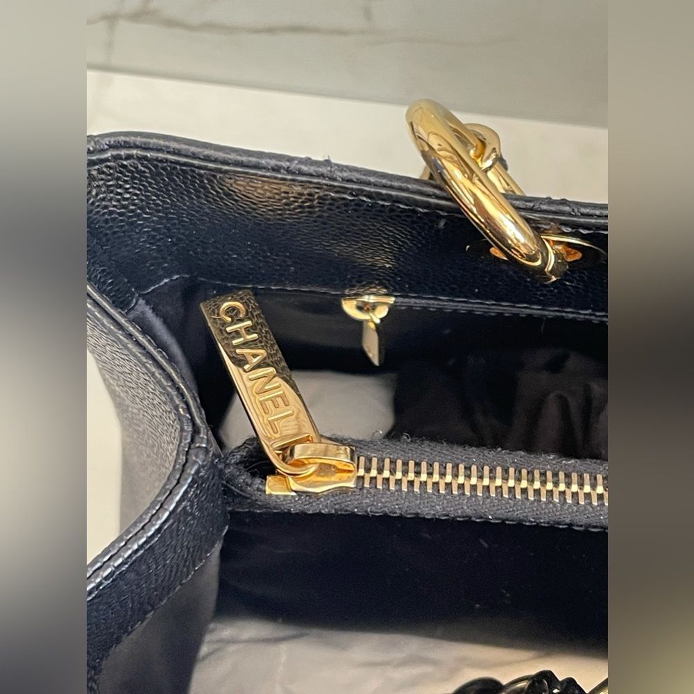 CHANEL GST Tote - Picture 12 of 16